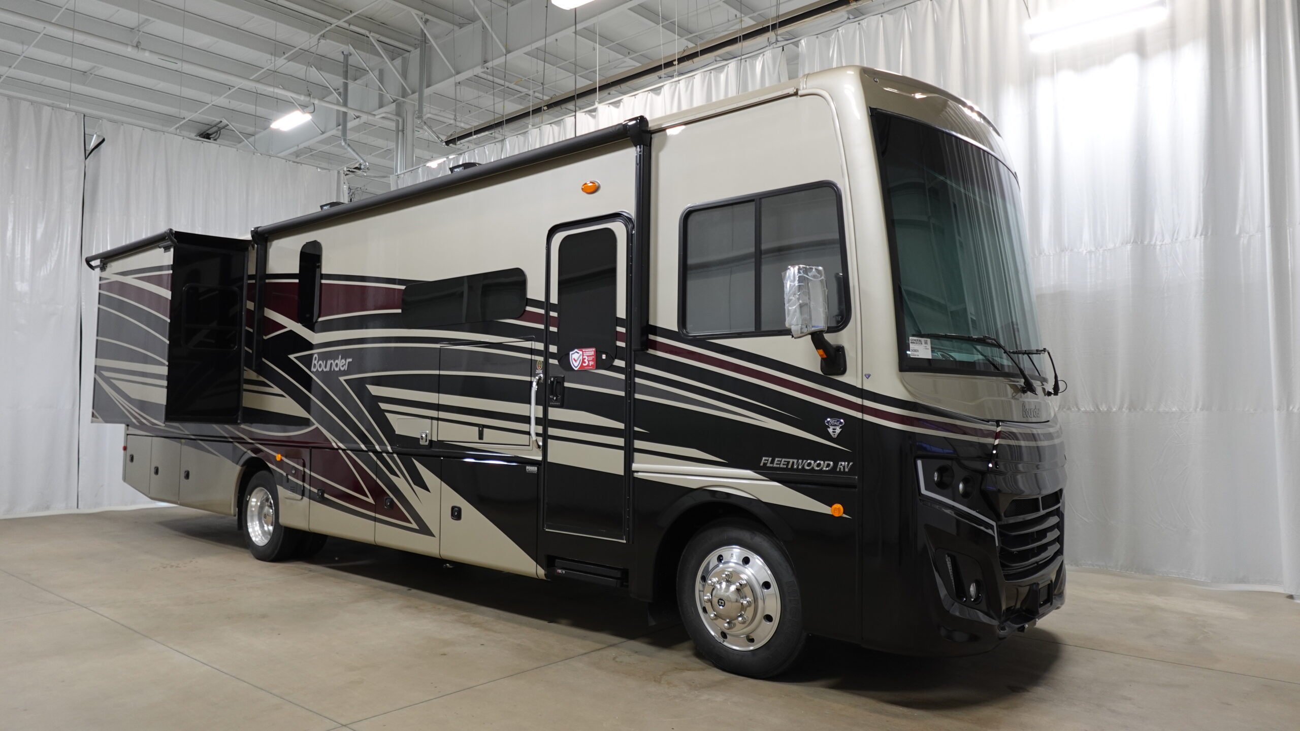2026 Fleetwood Bounder