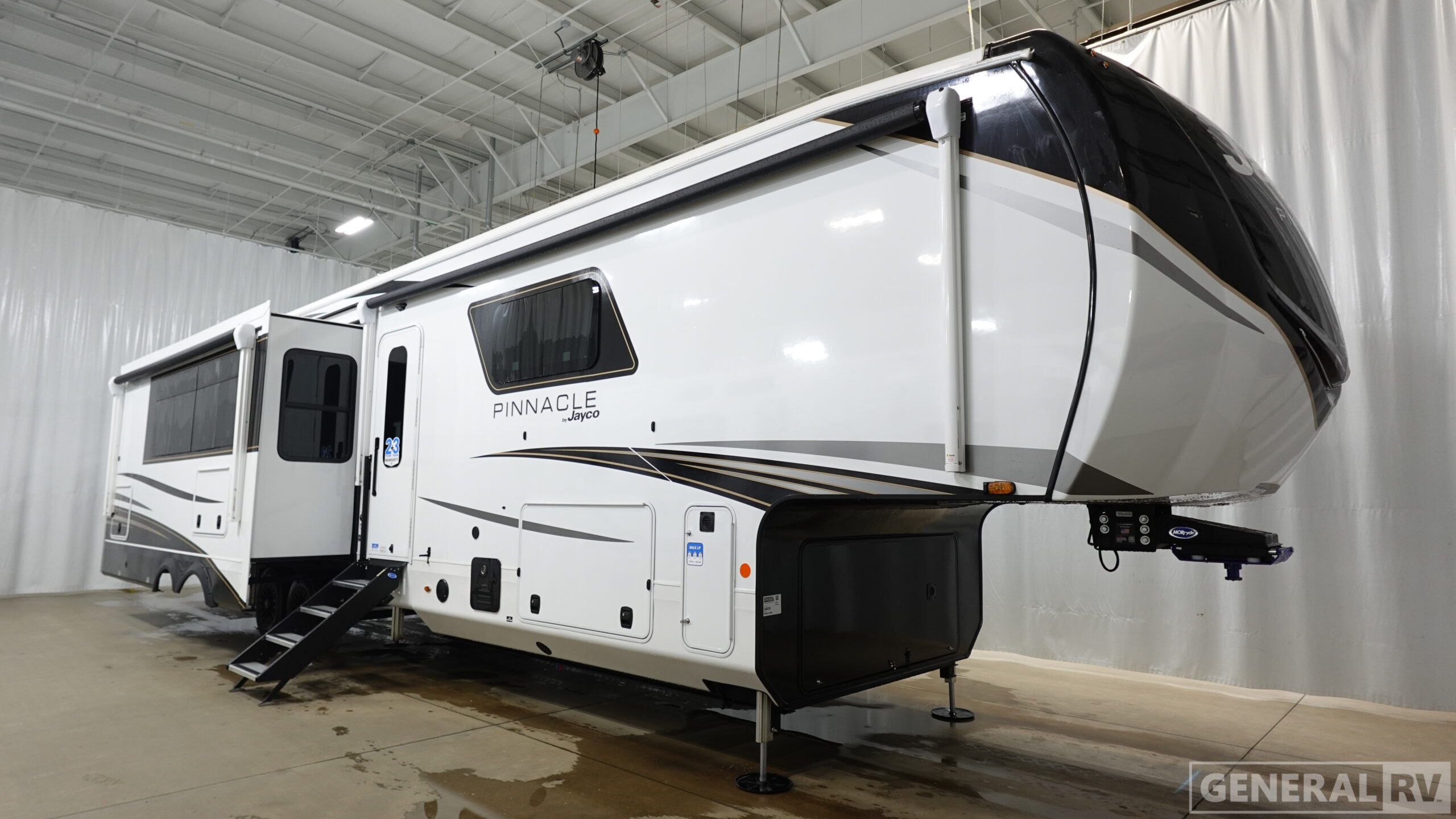 2026 Jayco Pinnacle