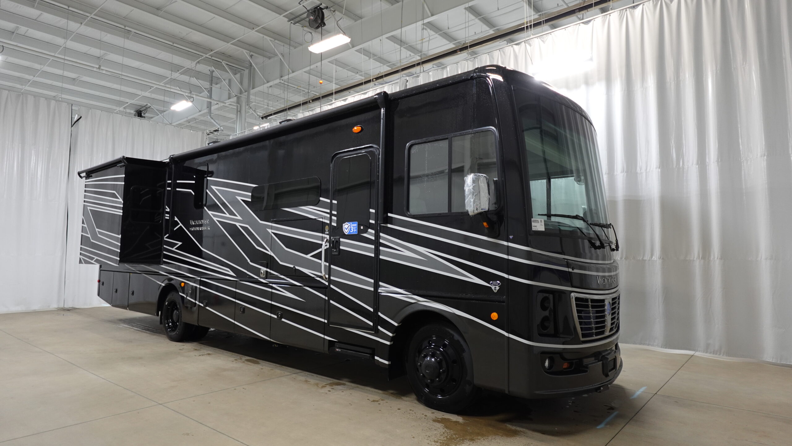 2026 Holiday Rambler Vacationer
