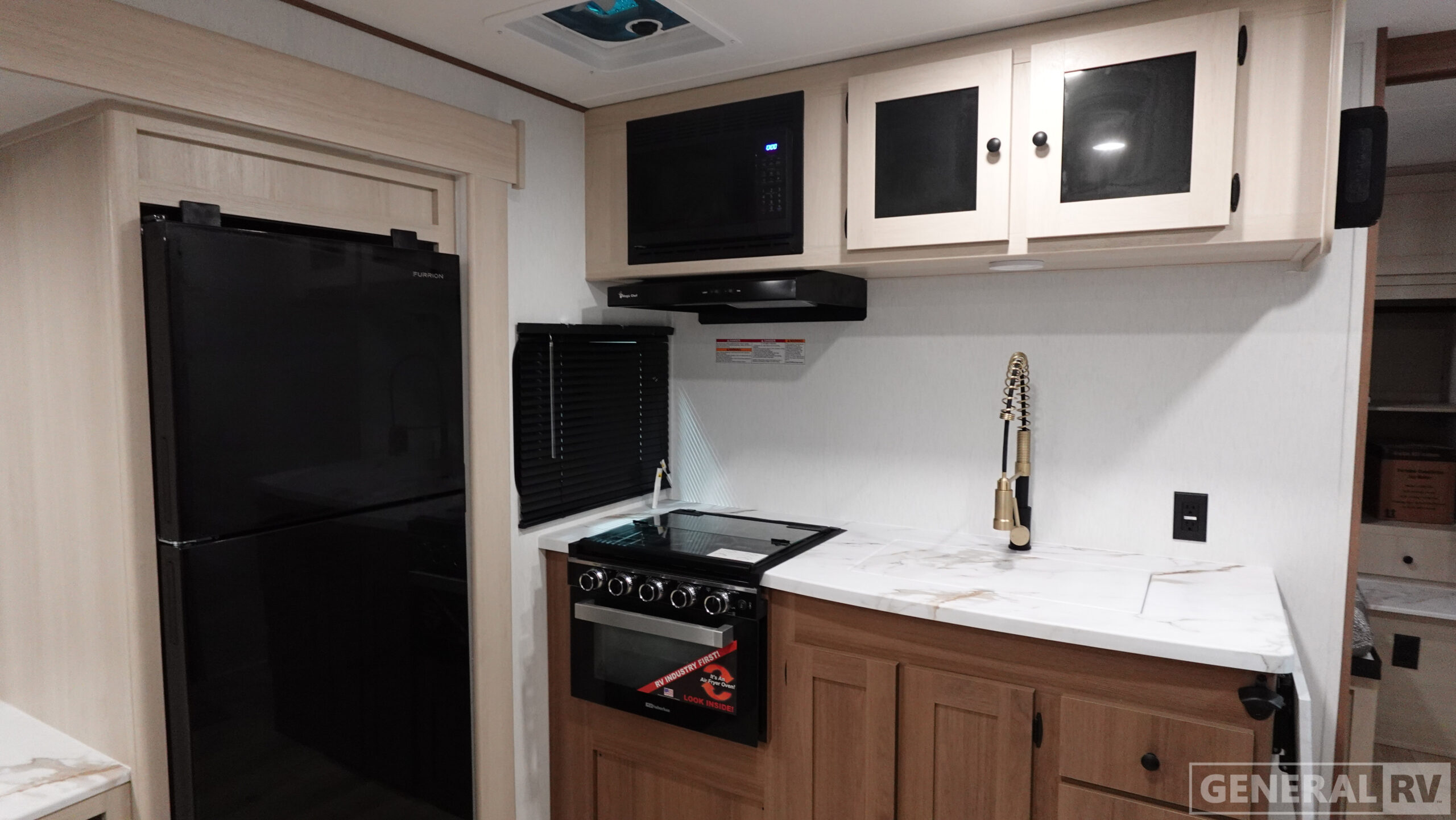 2026 Coachmen Apex Ultra Lite 246BARV for Sale