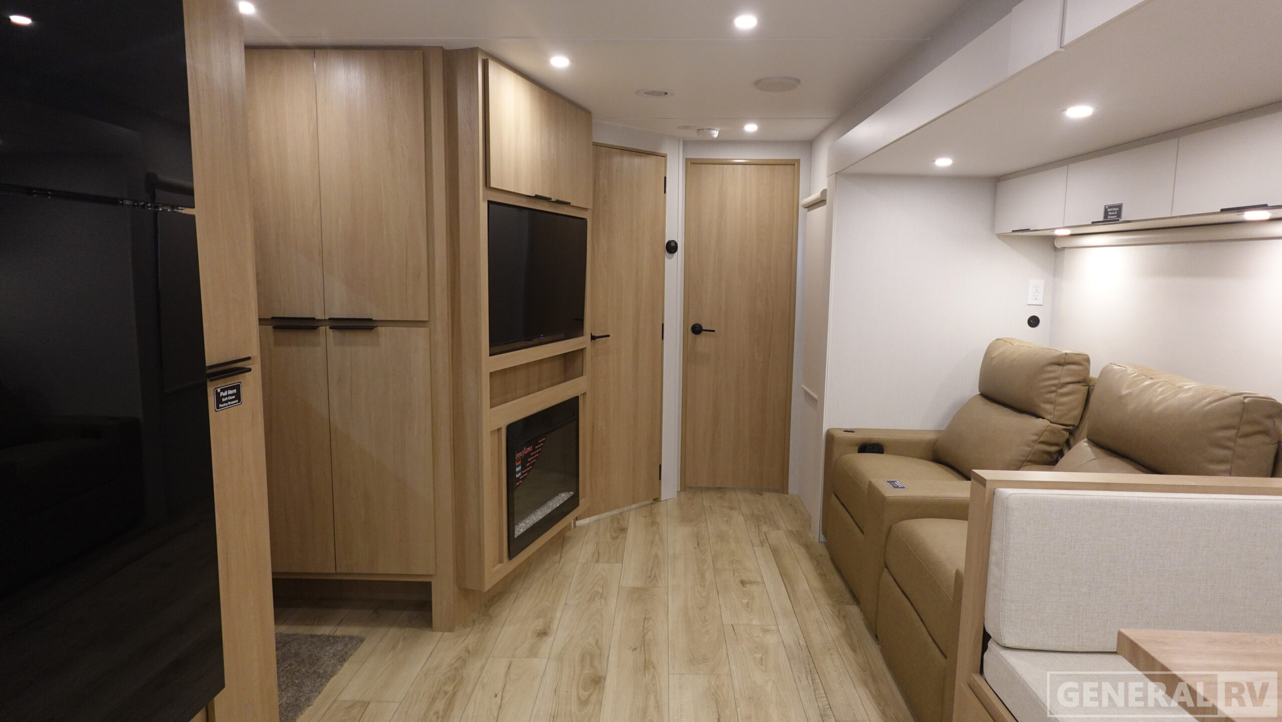 Thrive/26FKD/2026 image-1