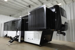 RV Image