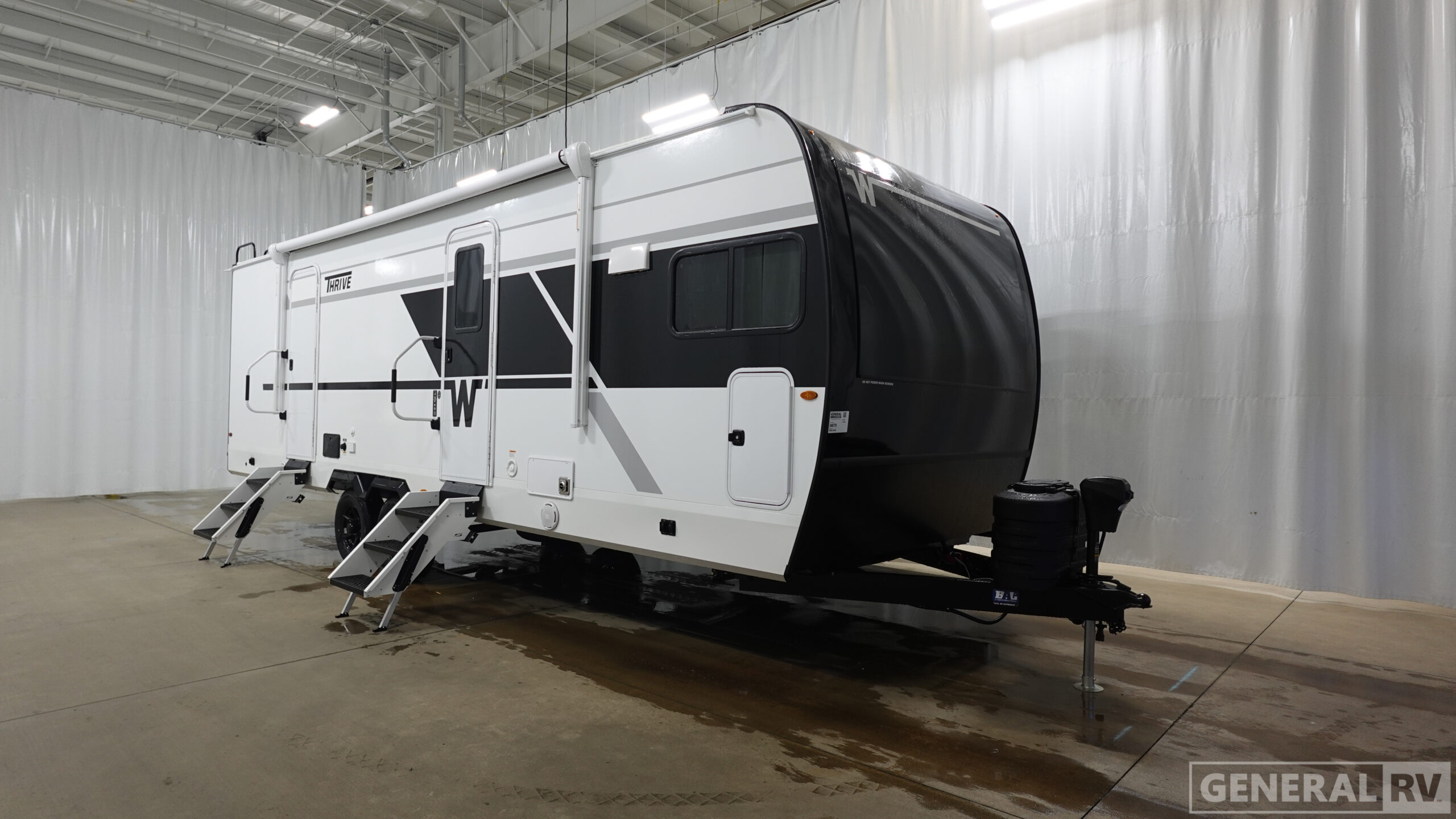 2026 Winnebago Thrive 26FKD for Sale in North Canton, OH