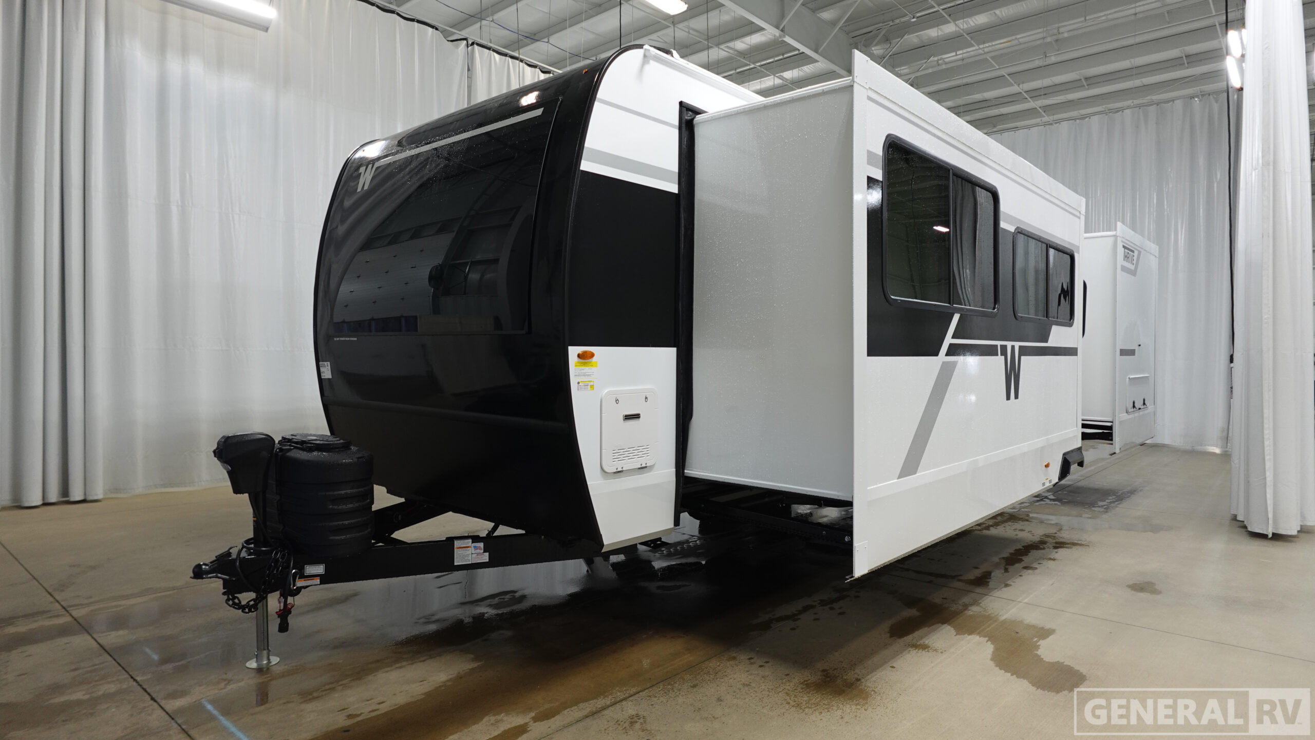 2026 Winnebago Thrive 26FKD for Sale