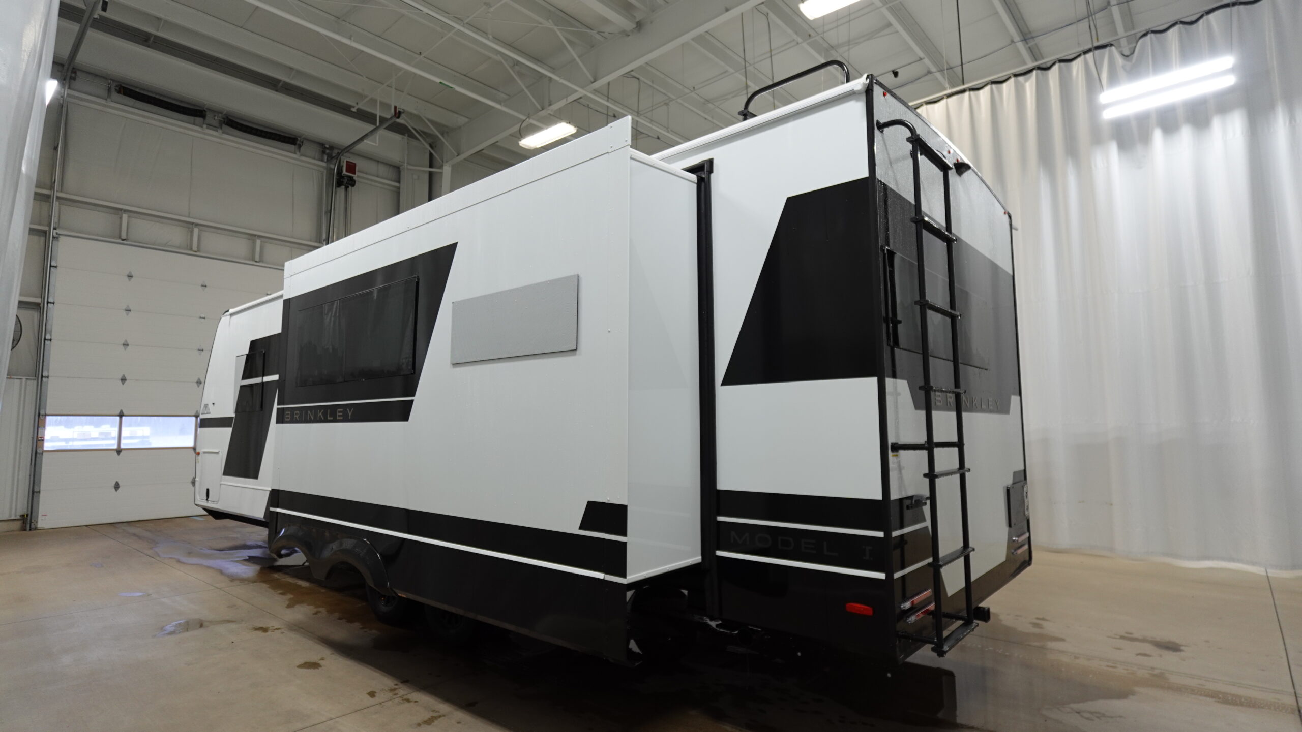 2026 Winnebago Thrive 26FKD for Sale