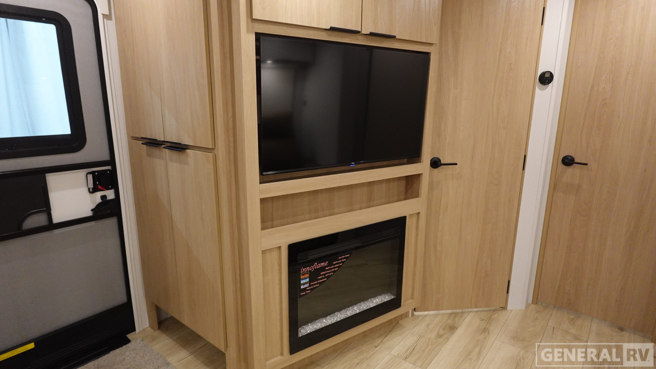 2026 Winnebago Thrive 26FKD for Sale