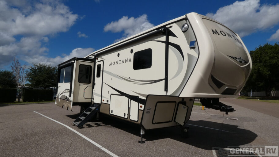 2018 KEYSTONE 3121RL