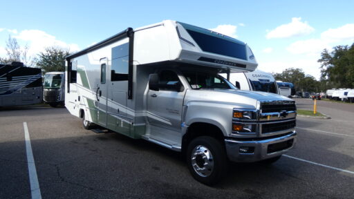 2026 Coachmen Entourage 320LV