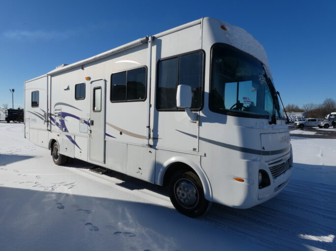 2004 DAMON 3270