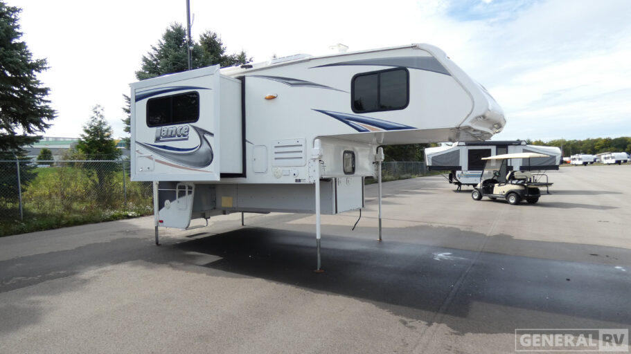 2014 Lance 1050S for sale on Searchshop