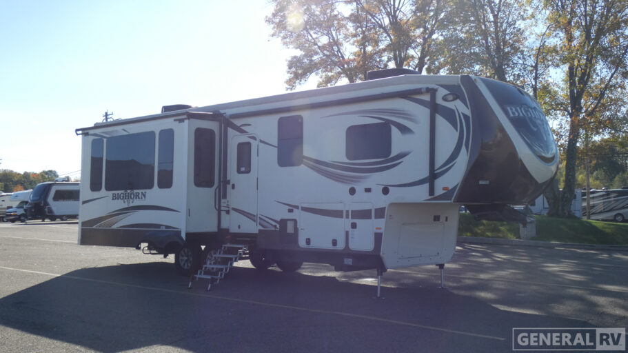 2016 HEARTLAND 3160 ELITE