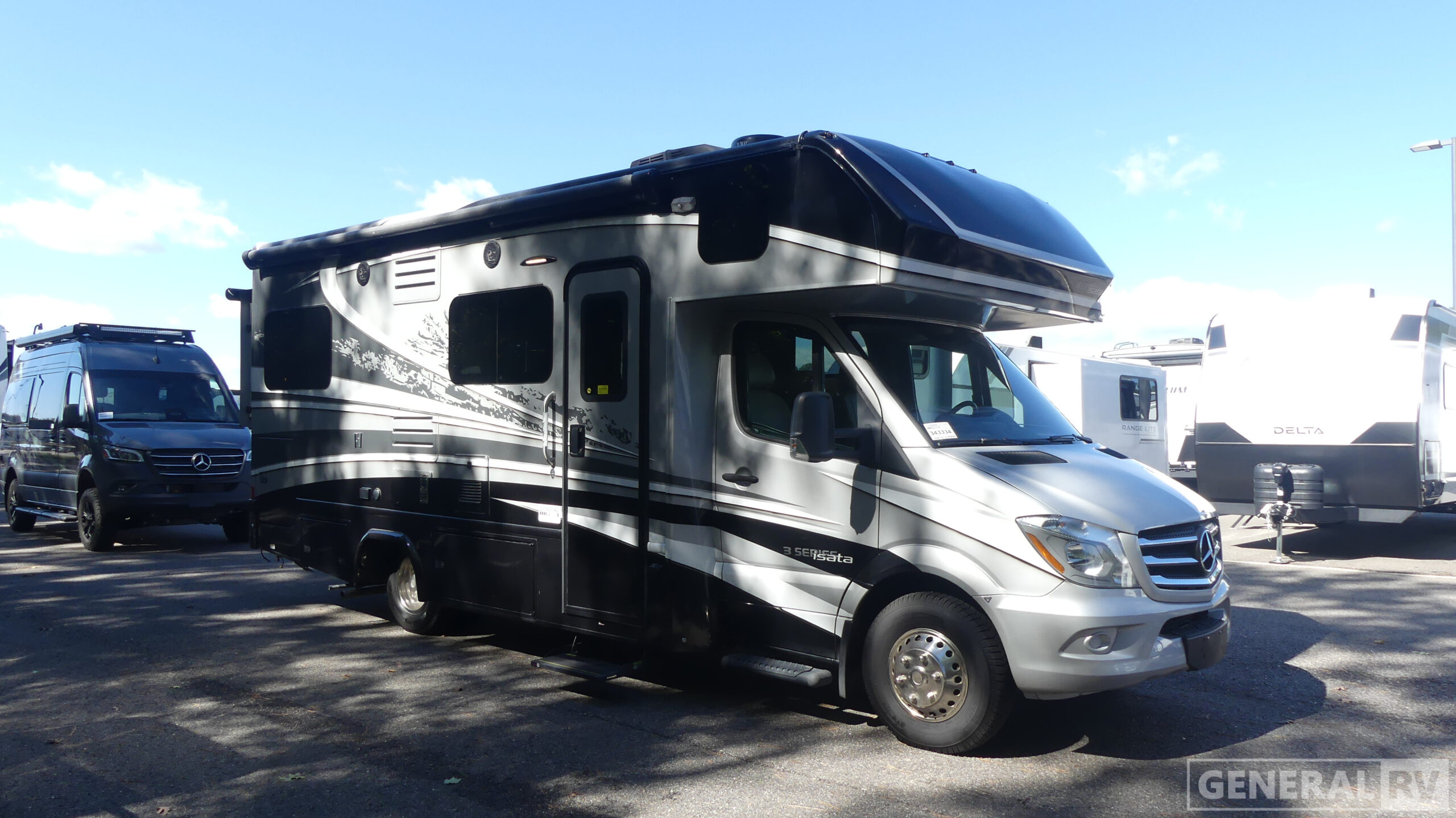 2019 Dynamax Isata 3