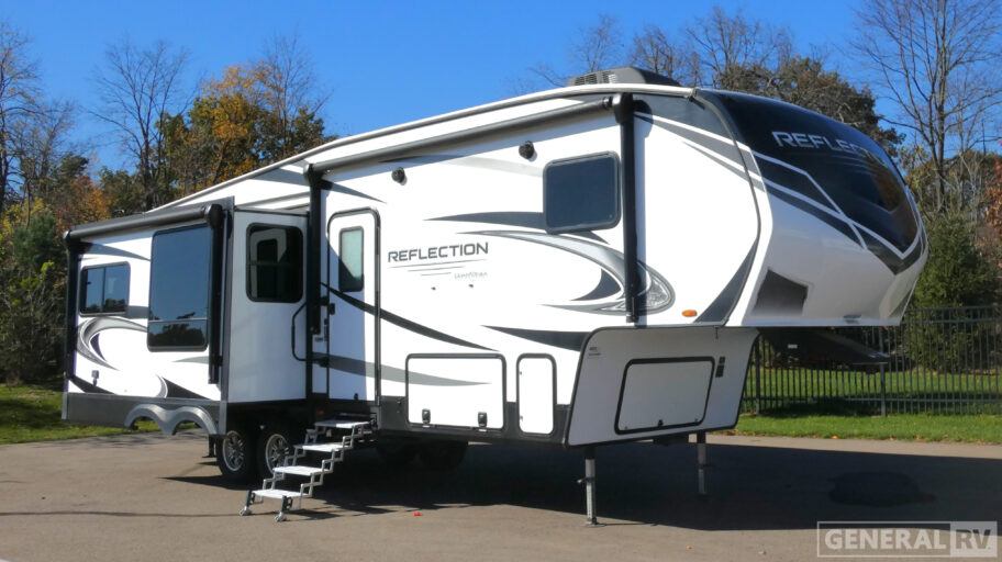2021 GRAND DESIGN 303RLS