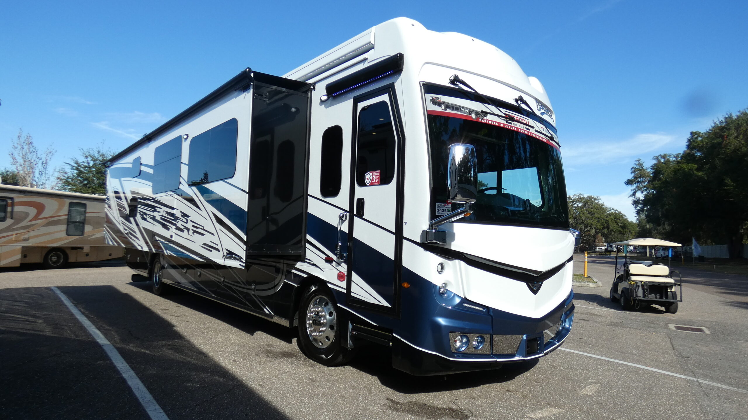2026 Fleetwood Discovery LXE