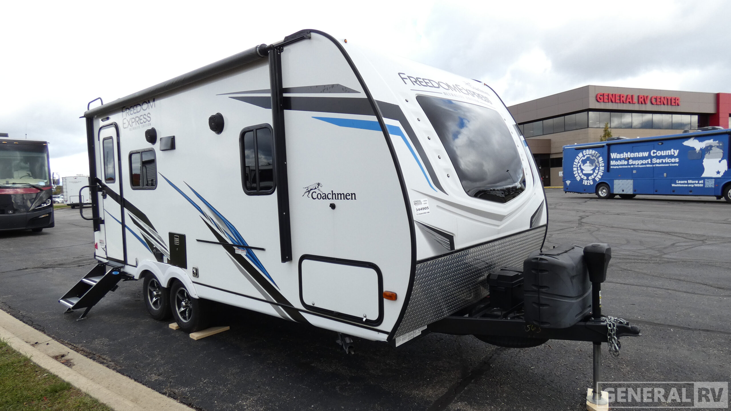 192RBS RVs for Sale at General RV ・ General RV Center