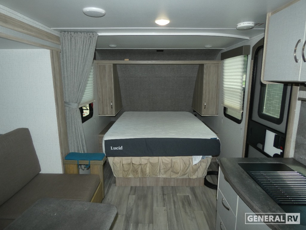 ゆき様ご確認ページ Used 2022 Winnebago Micro Minnie FLX 2108FBS Travel Trailer at