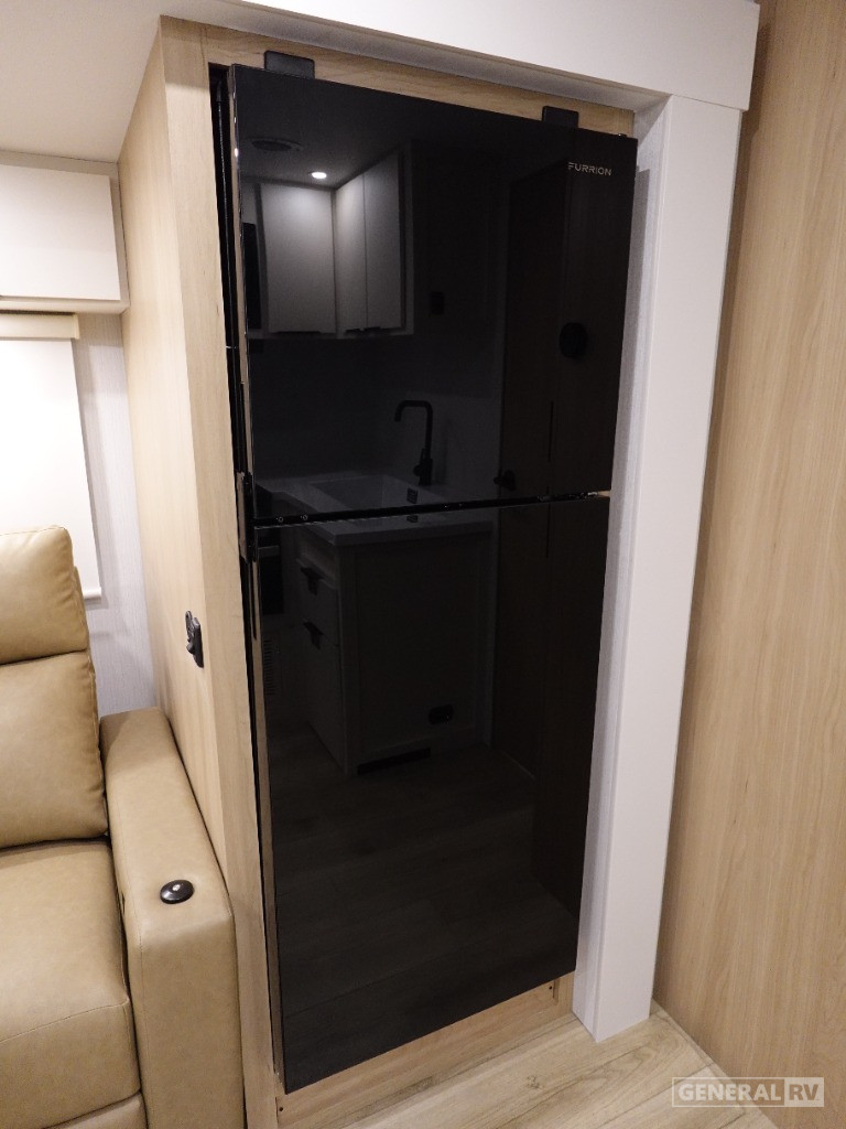 Thrive/25RLS/2026 image-16