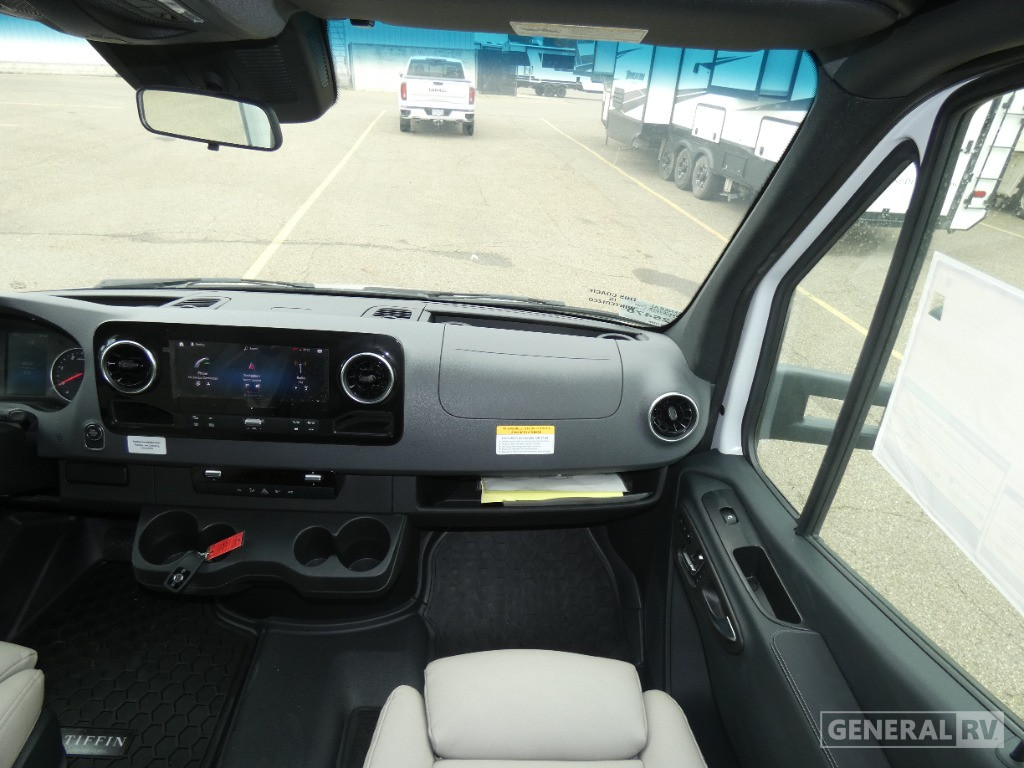 2026 Tiffin Motorhomes Wayfarer 25 XRW for Sale