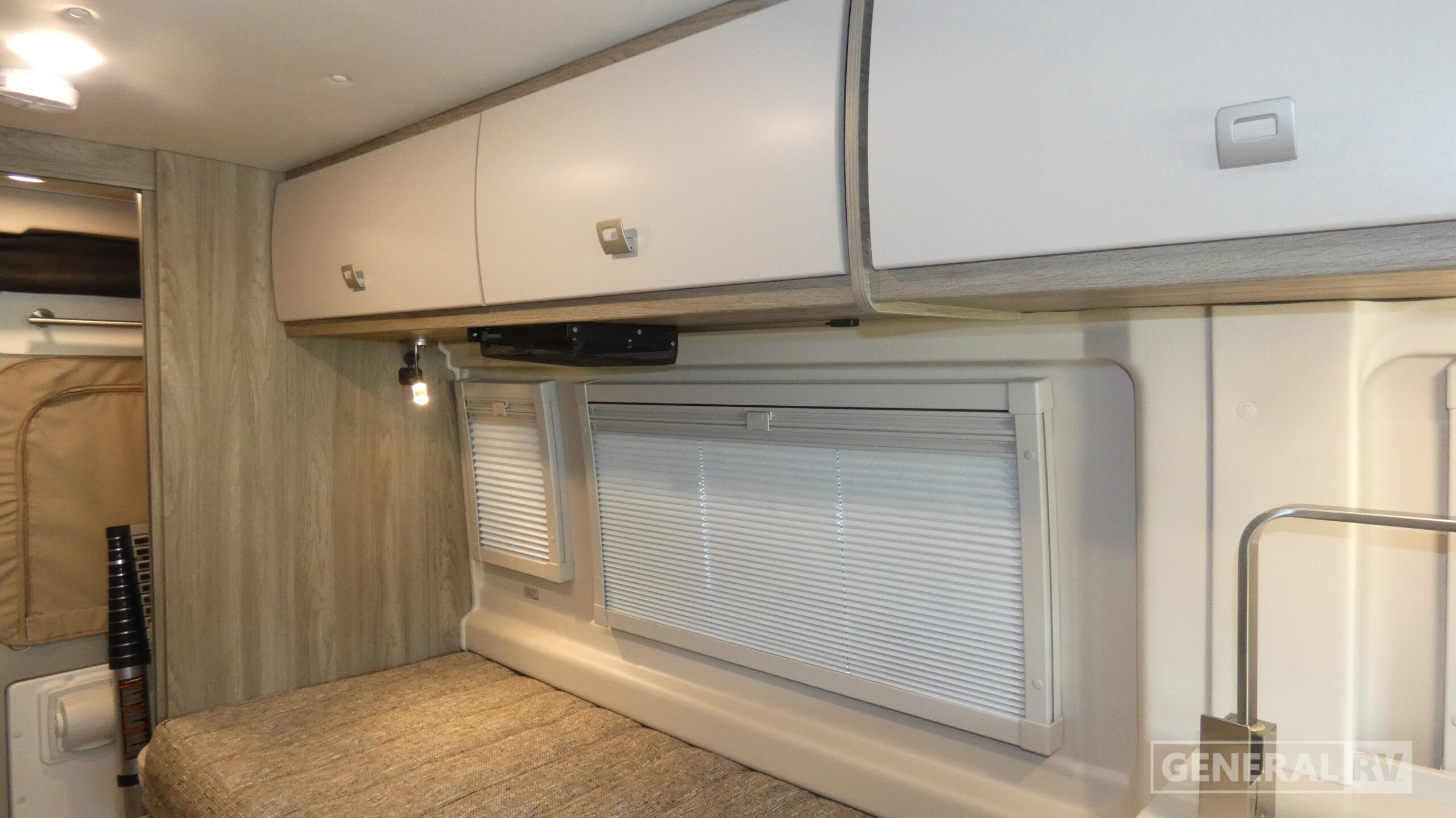 Travato/59K/2026 image-15