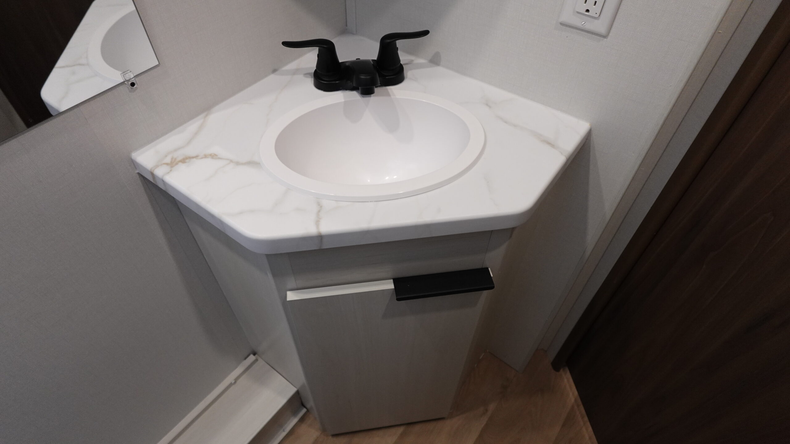 2026 Winnebago Access 25BH for Sale
