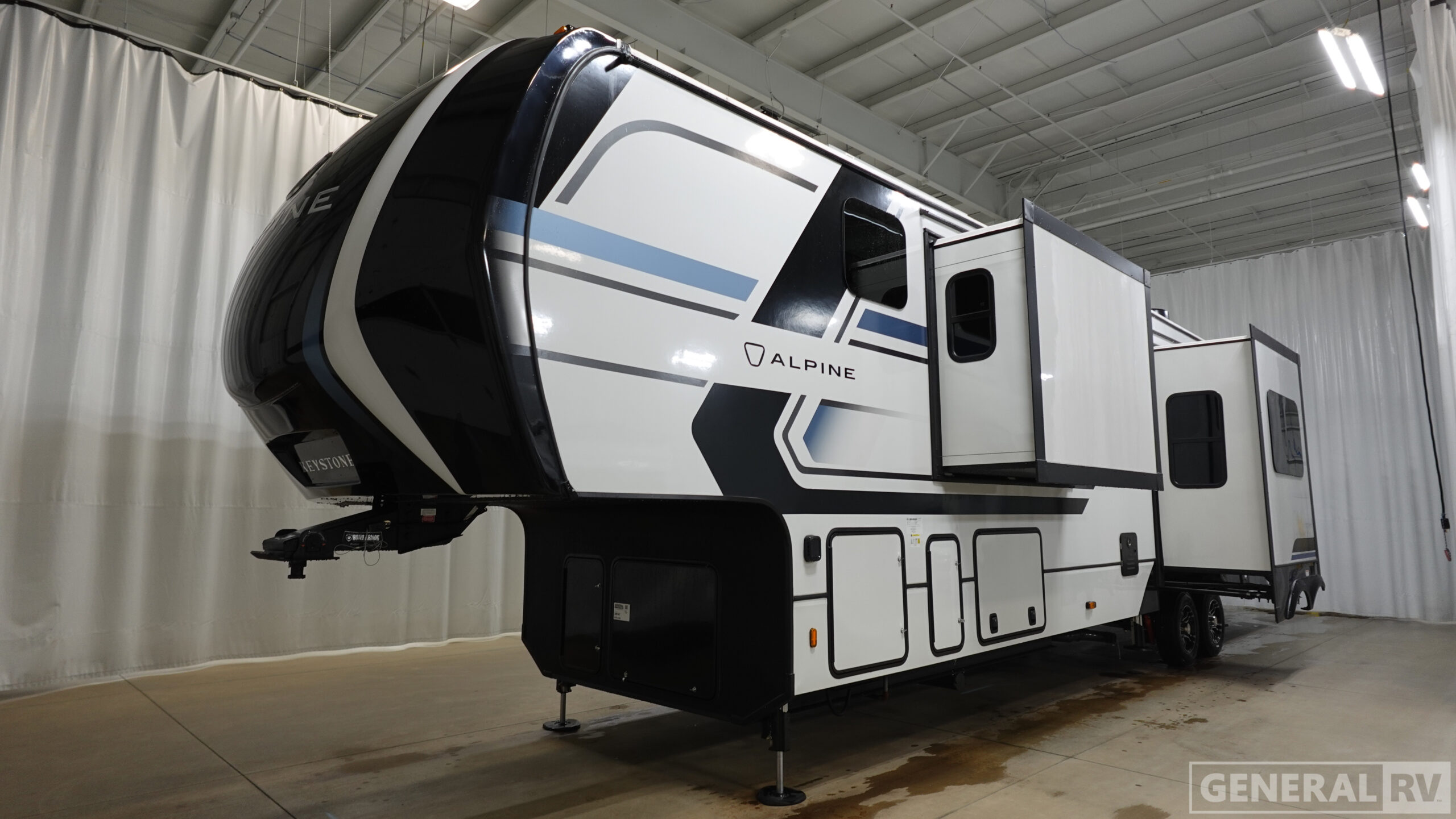 2026 Keystone Alpine