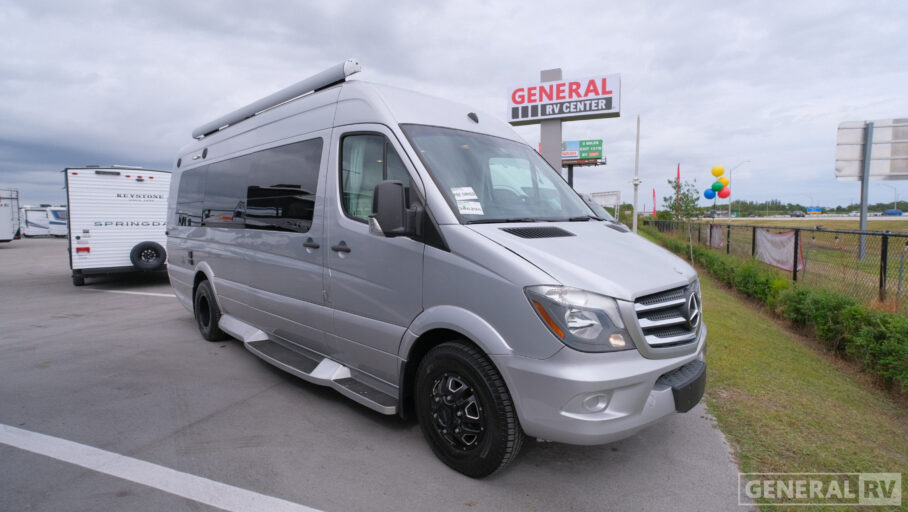 2015 WINNEBAGO 170X