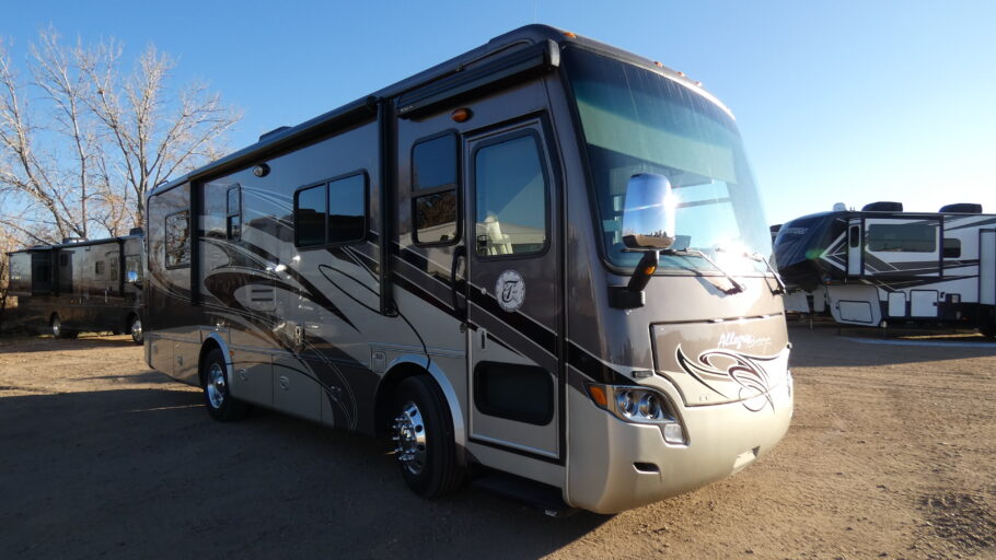 2011 TIFFIN 28BR