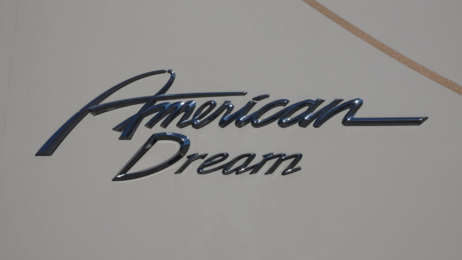 2017 American Coach 45A for sale on Searchshop