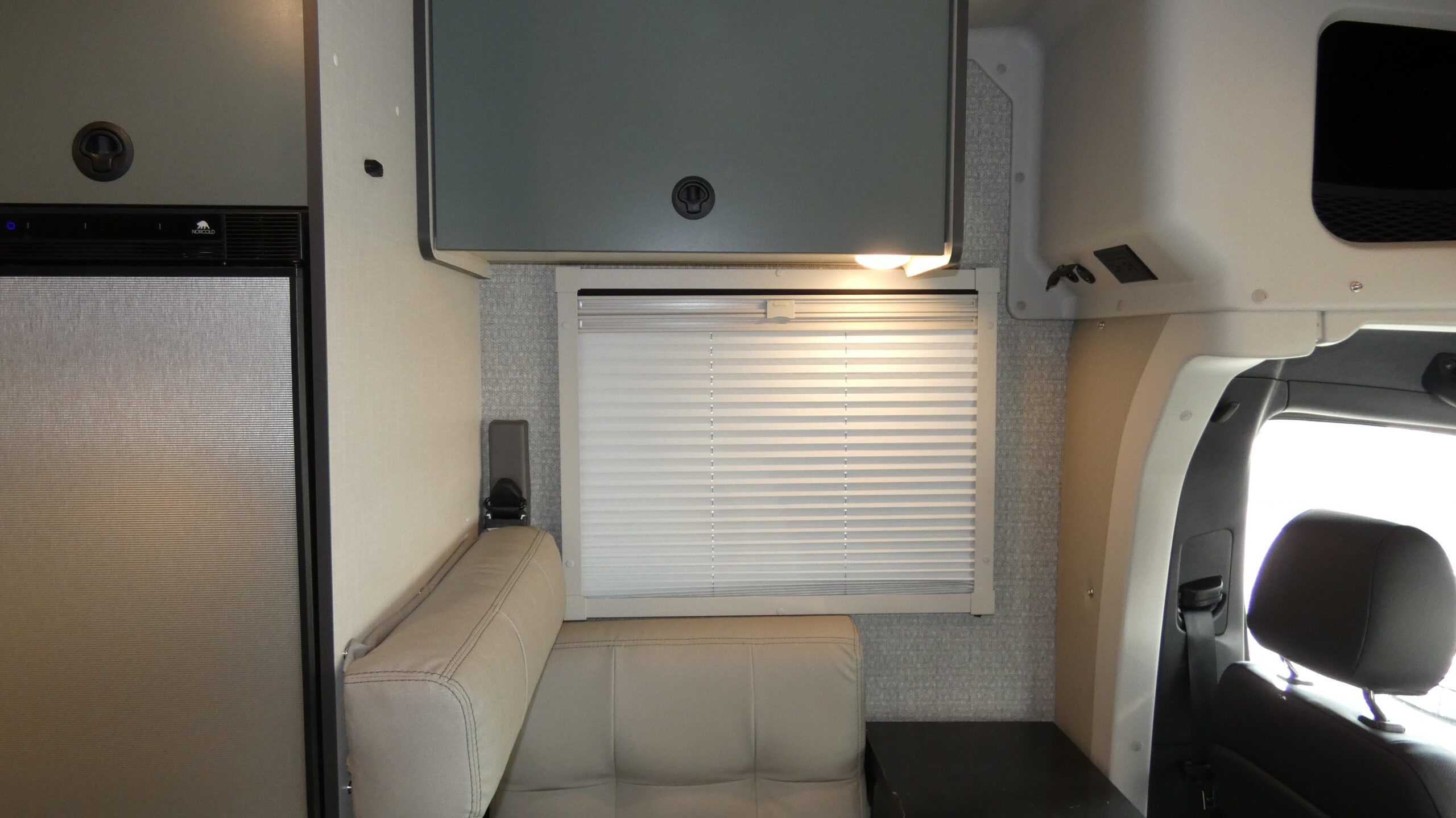 EKKO Sprinter/23B/2026 image-12