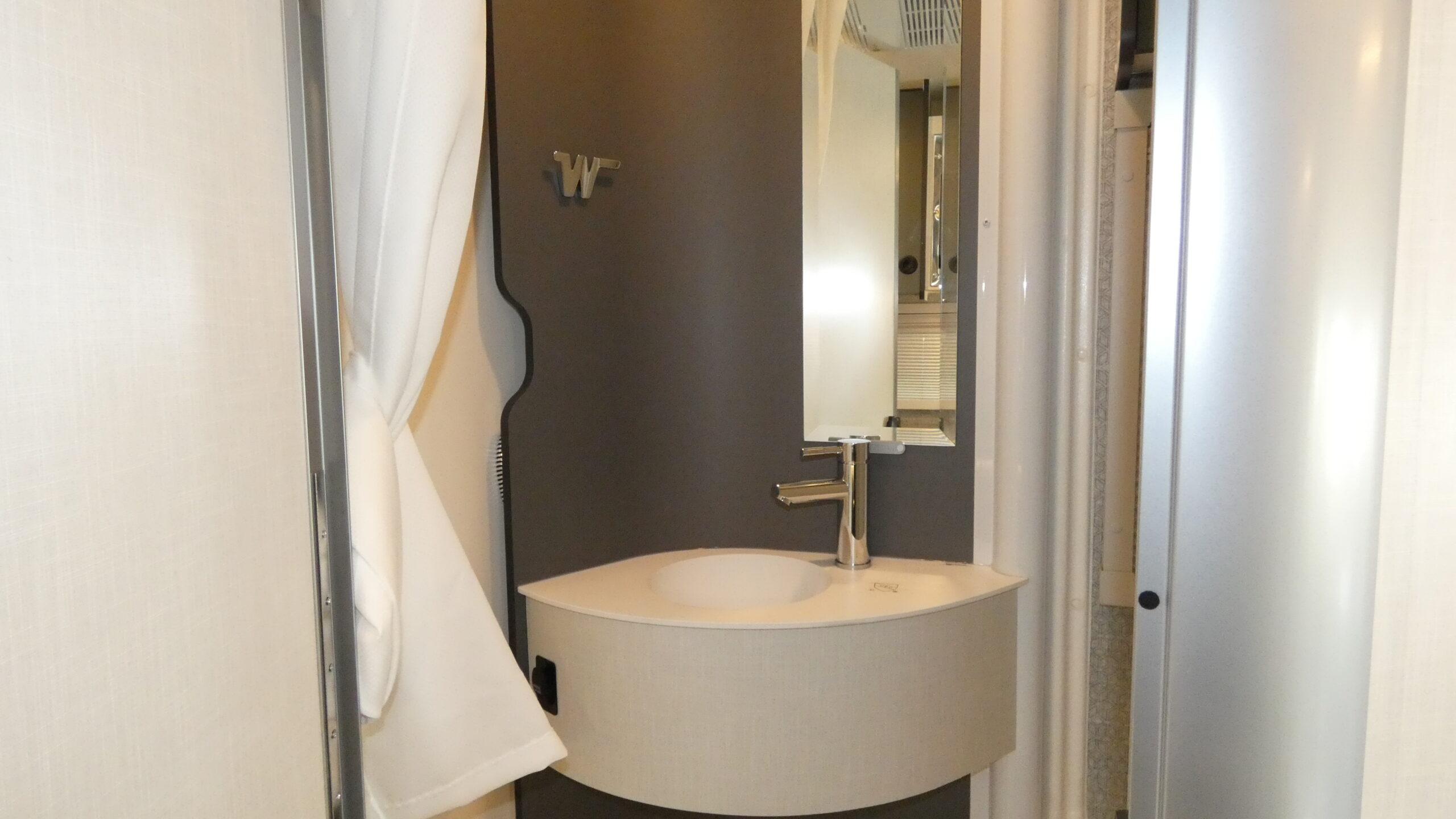 EKKO Sprinter/23B/2026 image-18