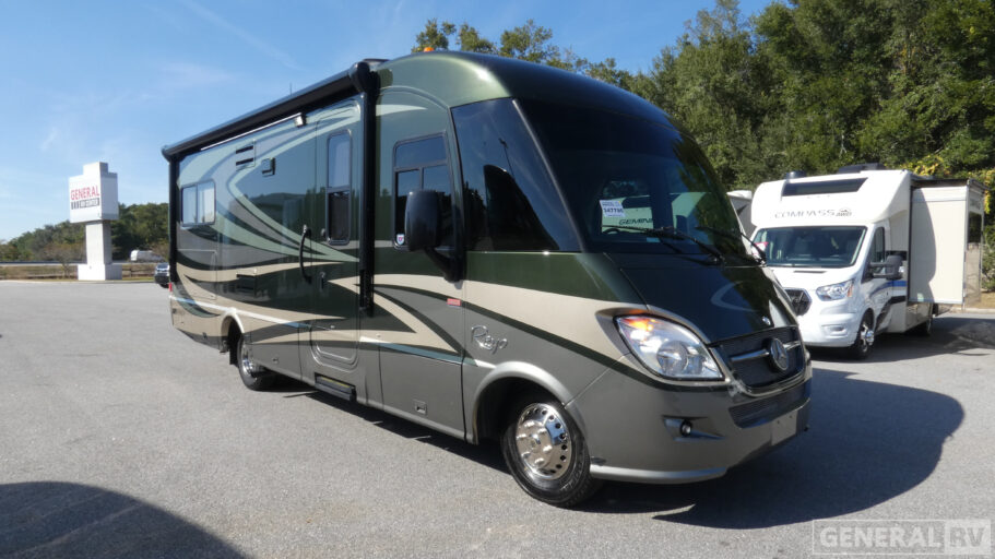 2015 WINNEBAGO 25T