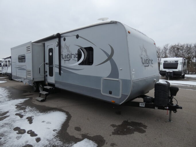 2015 HIGHLAND RIDGE 272RLS