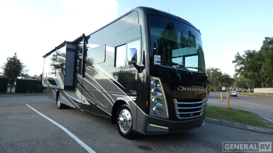 2024 THOR MOTOR COACH 37DS