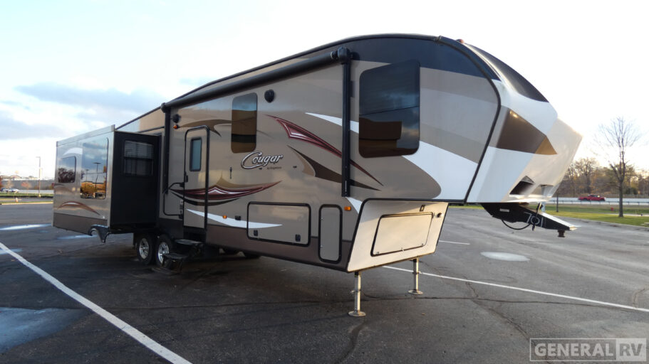 2015 KEYSTONE 327RES
