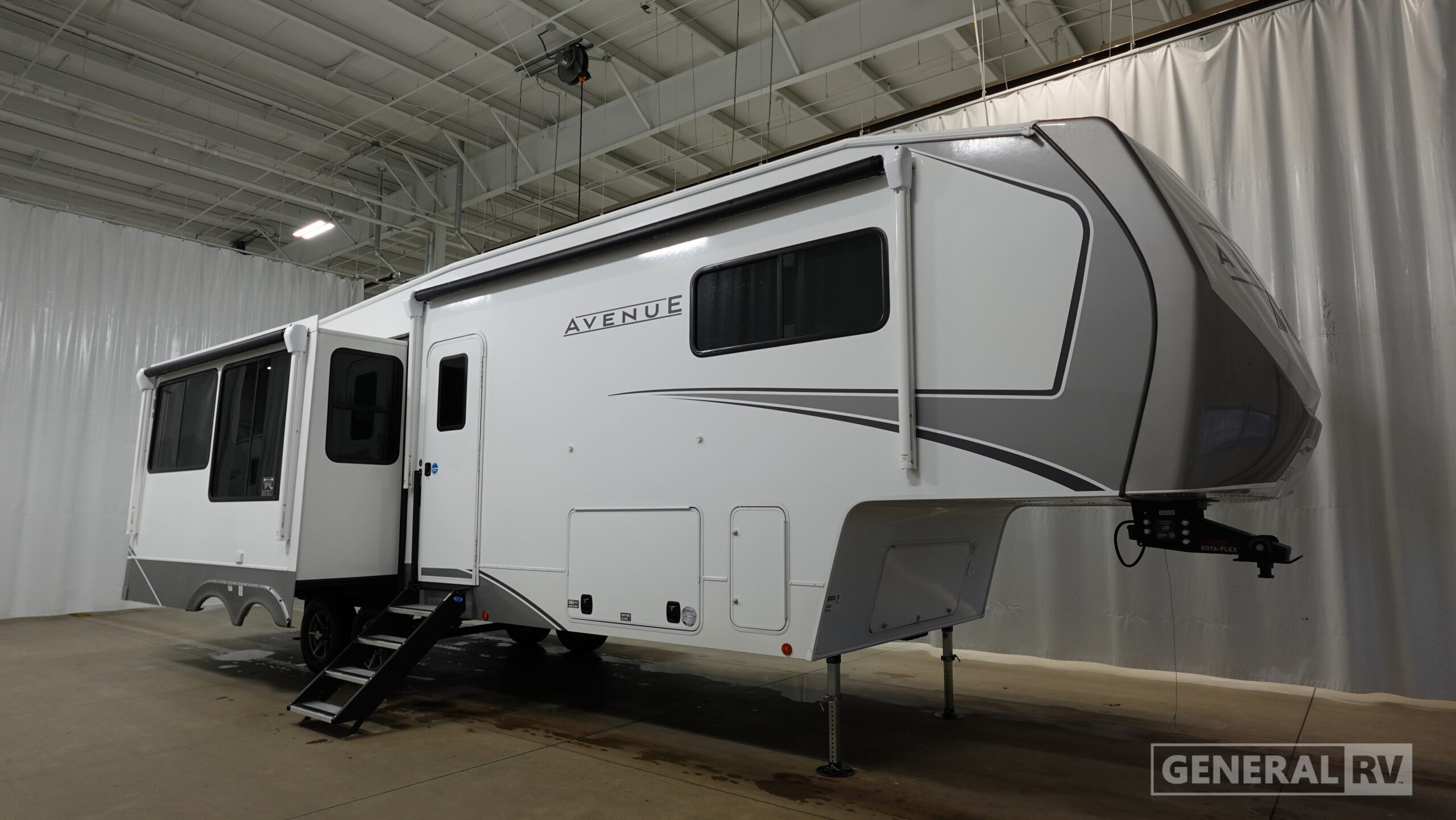 2026 Alliance RV Avenue 32RLS for Sale in Huntley, IL