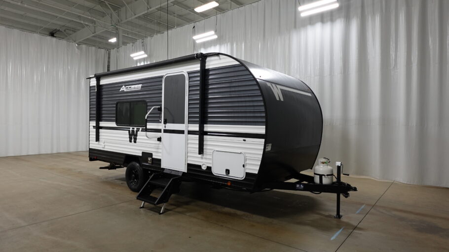 2026 WINNEBAGO 15RB