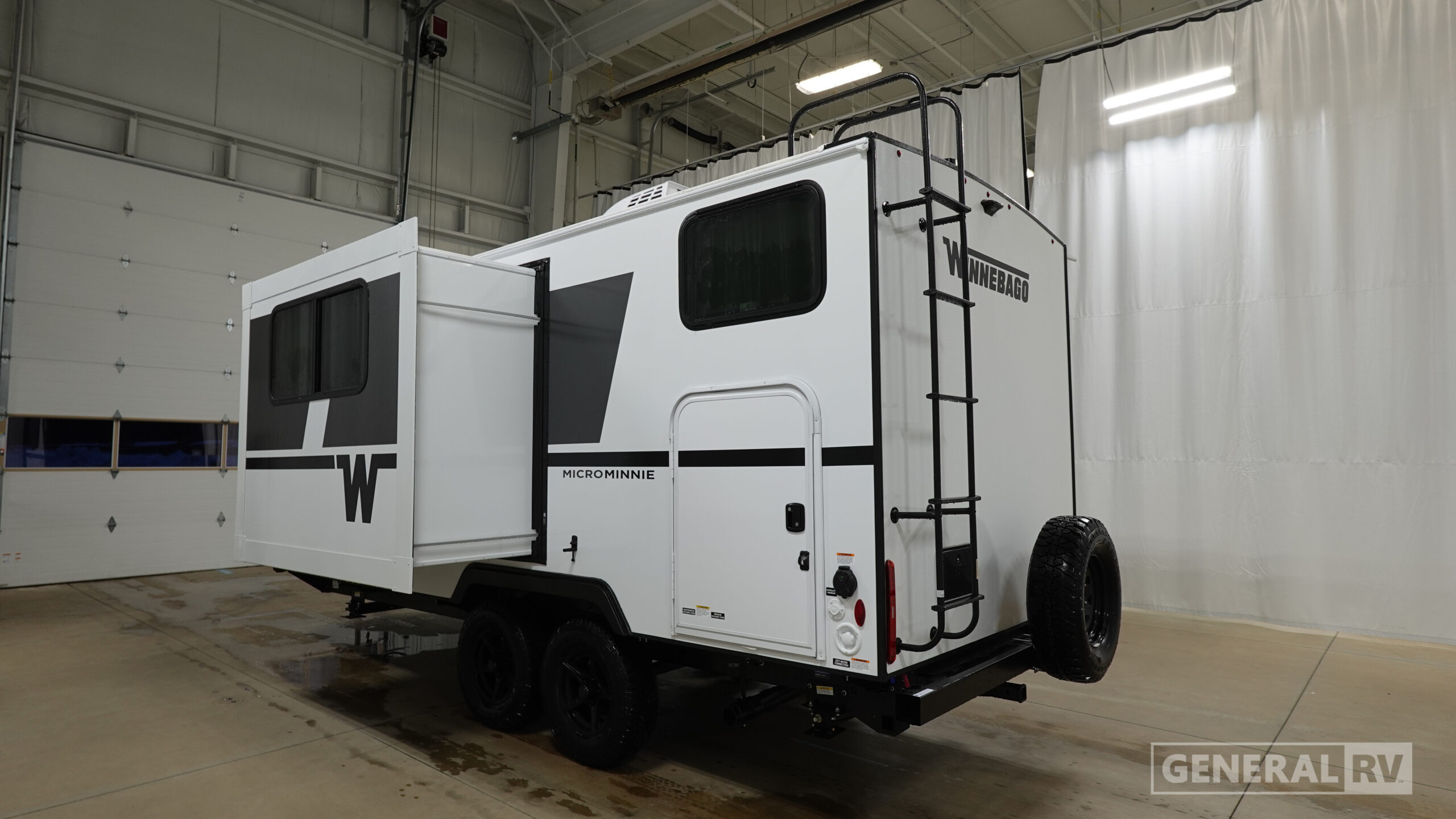2026 Winnebago Micro Minnie 2100BH for Sale