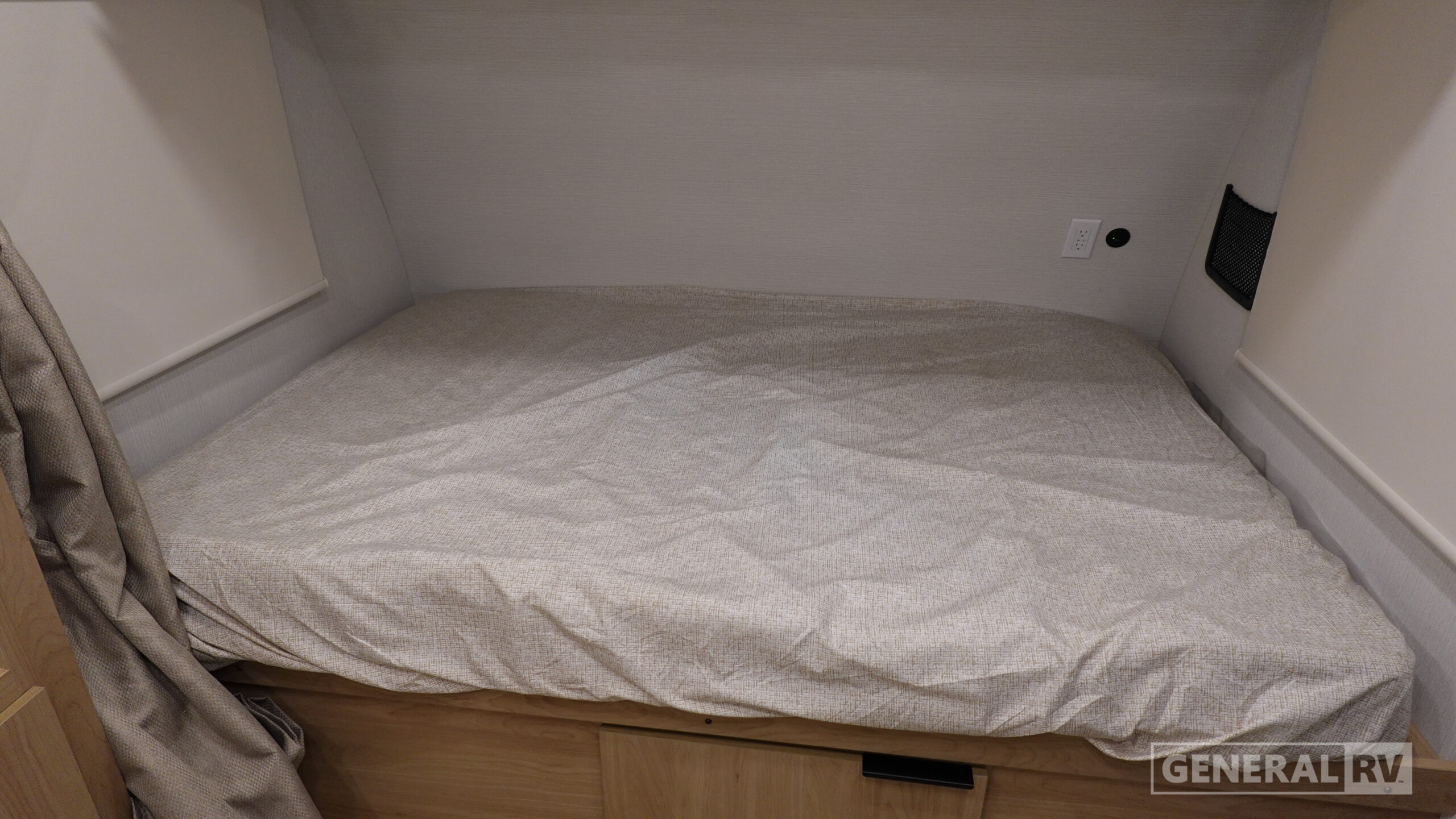 2026 Winnebago Micro Minnie 2100BH for Sale