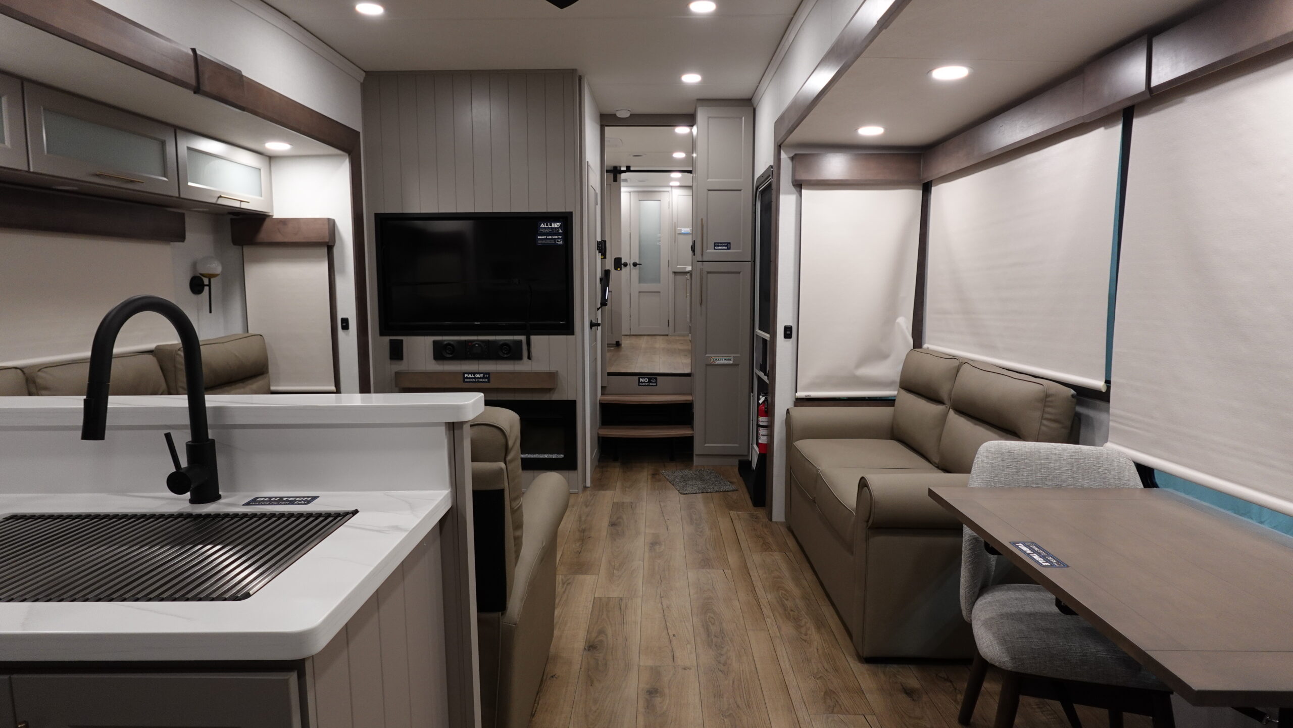 2026 Alliance RV Paradigm 382RK for Sale
