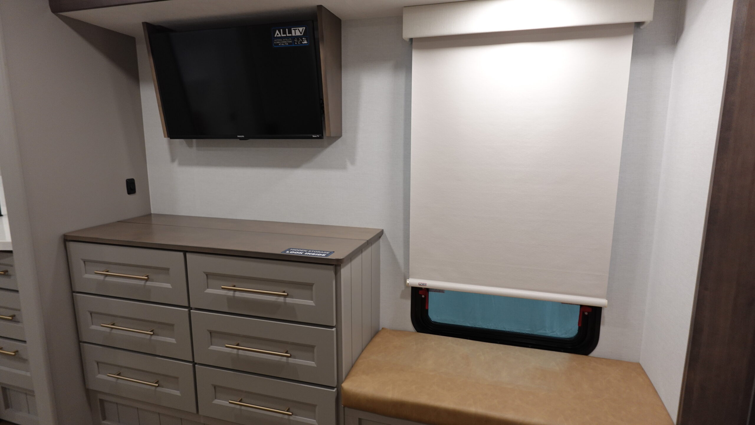 2026 Alliance RV Paradigm 382RK for Sale