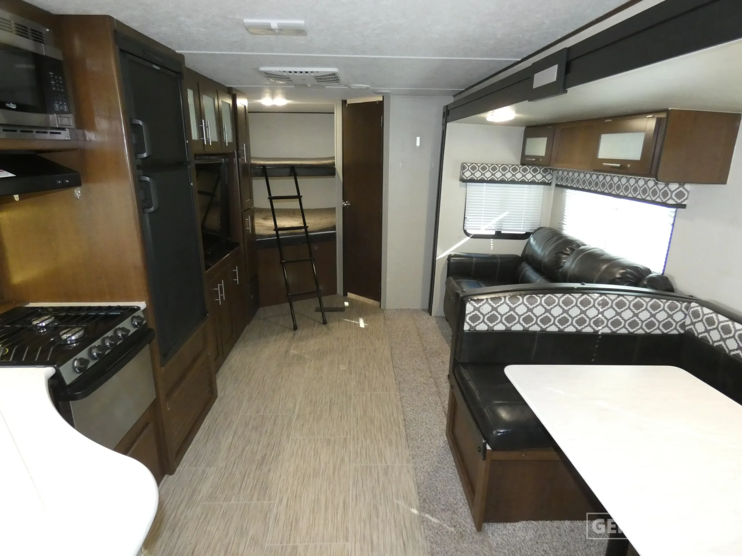 2018 Prime Time Manufacturing Avenger ATI 27DBS for Sale