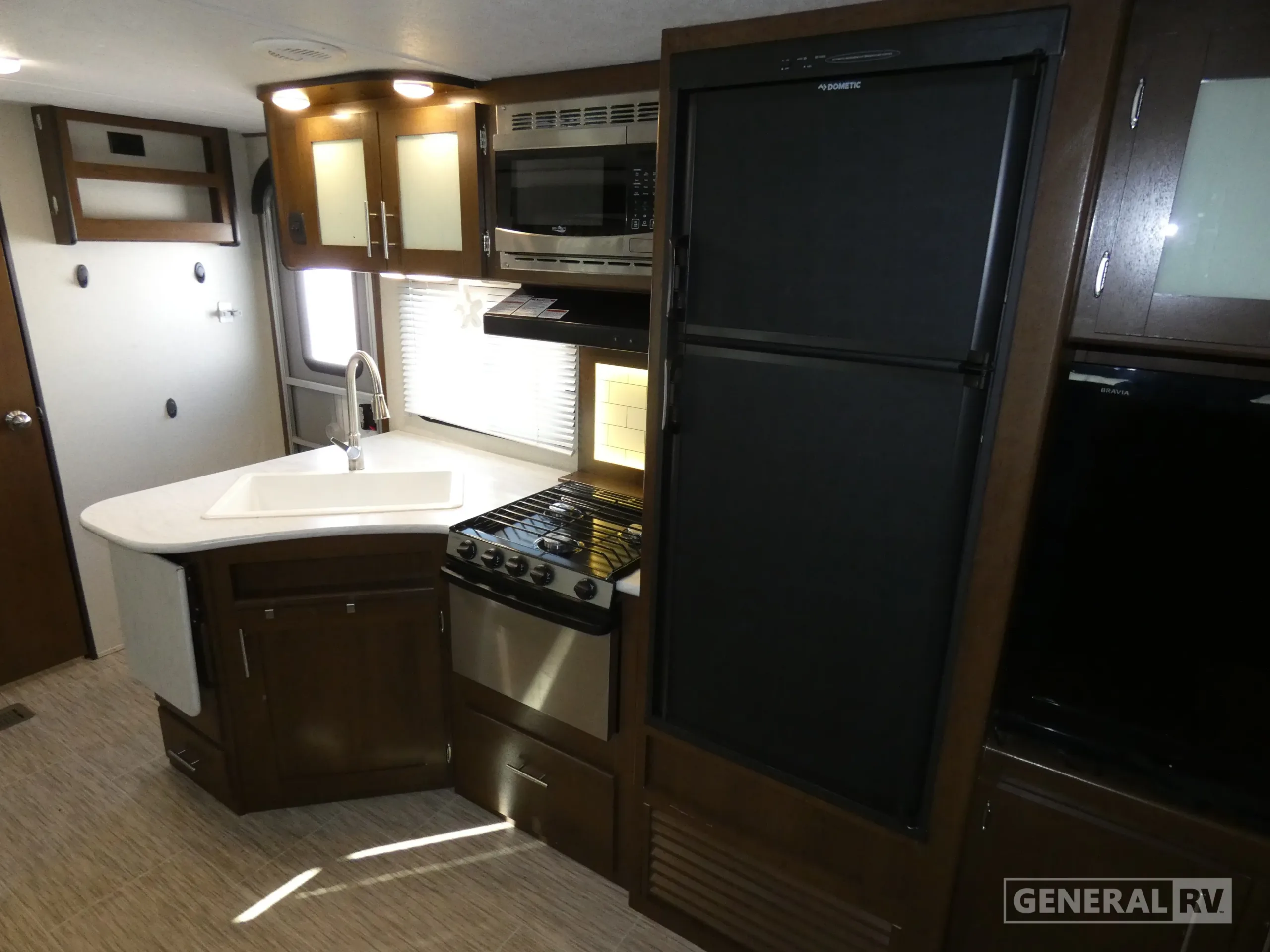 2018 Prime Time Manufacturing Avenger ATI 27DBS for Sale