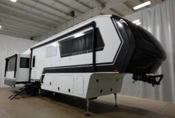 RV Image