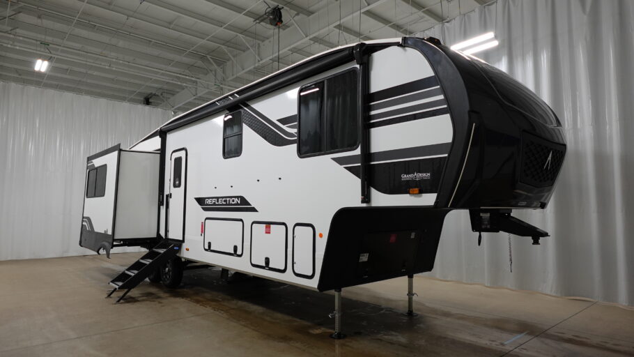 2026 GRAND DESIGN 324MBS