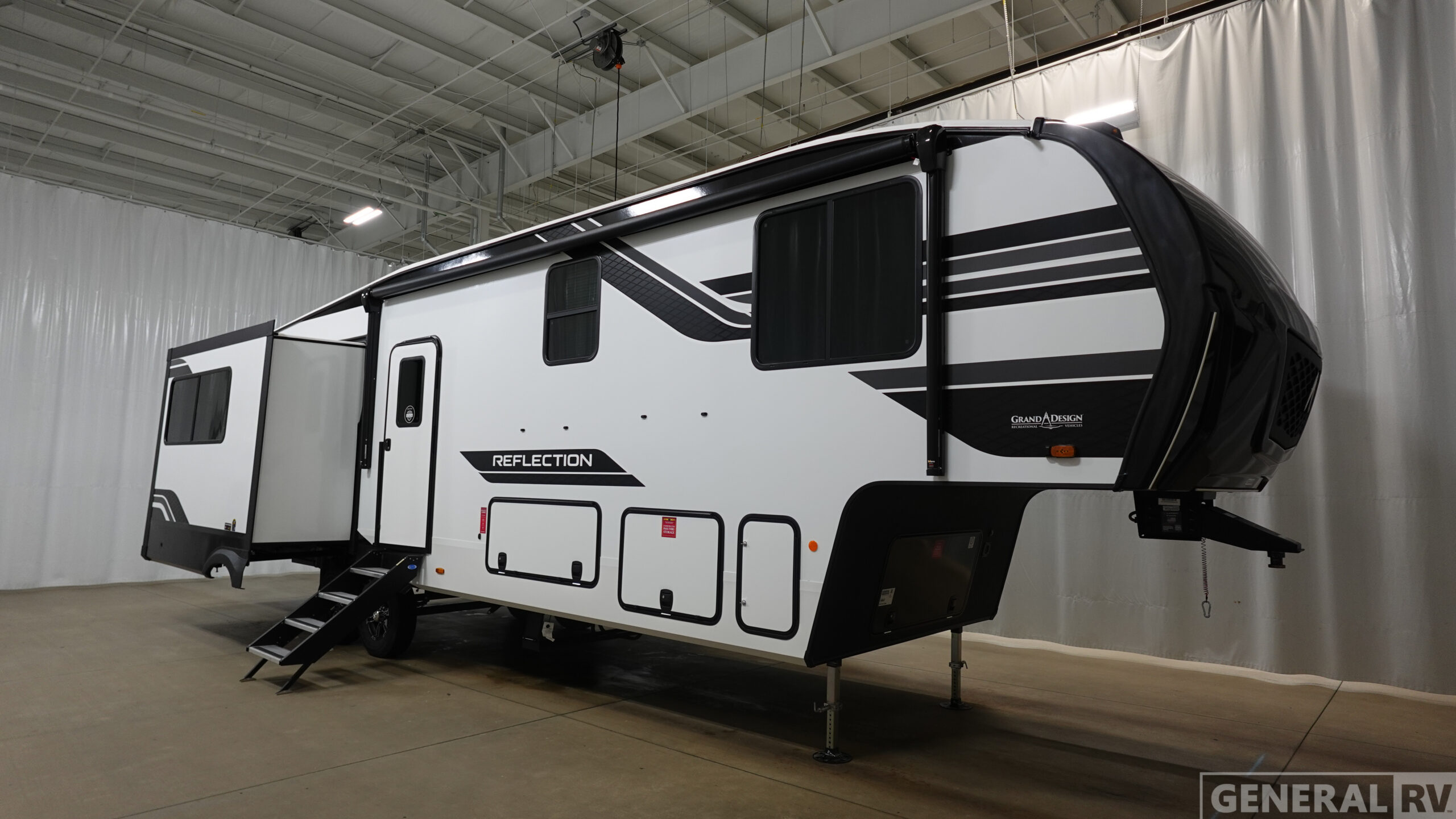 2026 Grand Design Reflection (Fifth Wheel) 324MBS for Sale in Brownstown Twp, MI