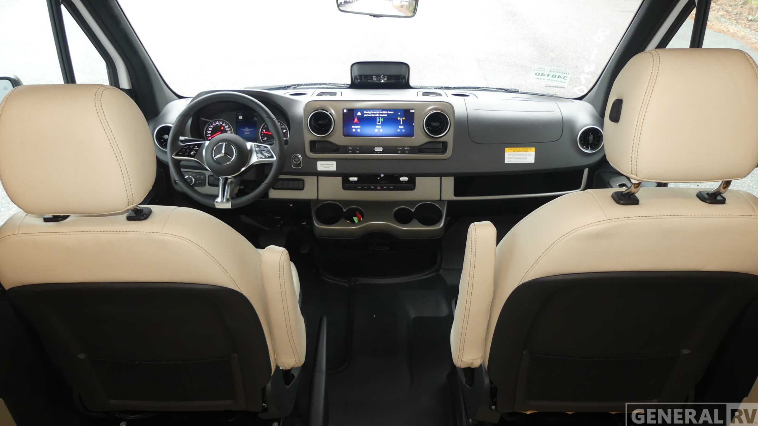 2026 Navion 24R/24R/2026 image-13
