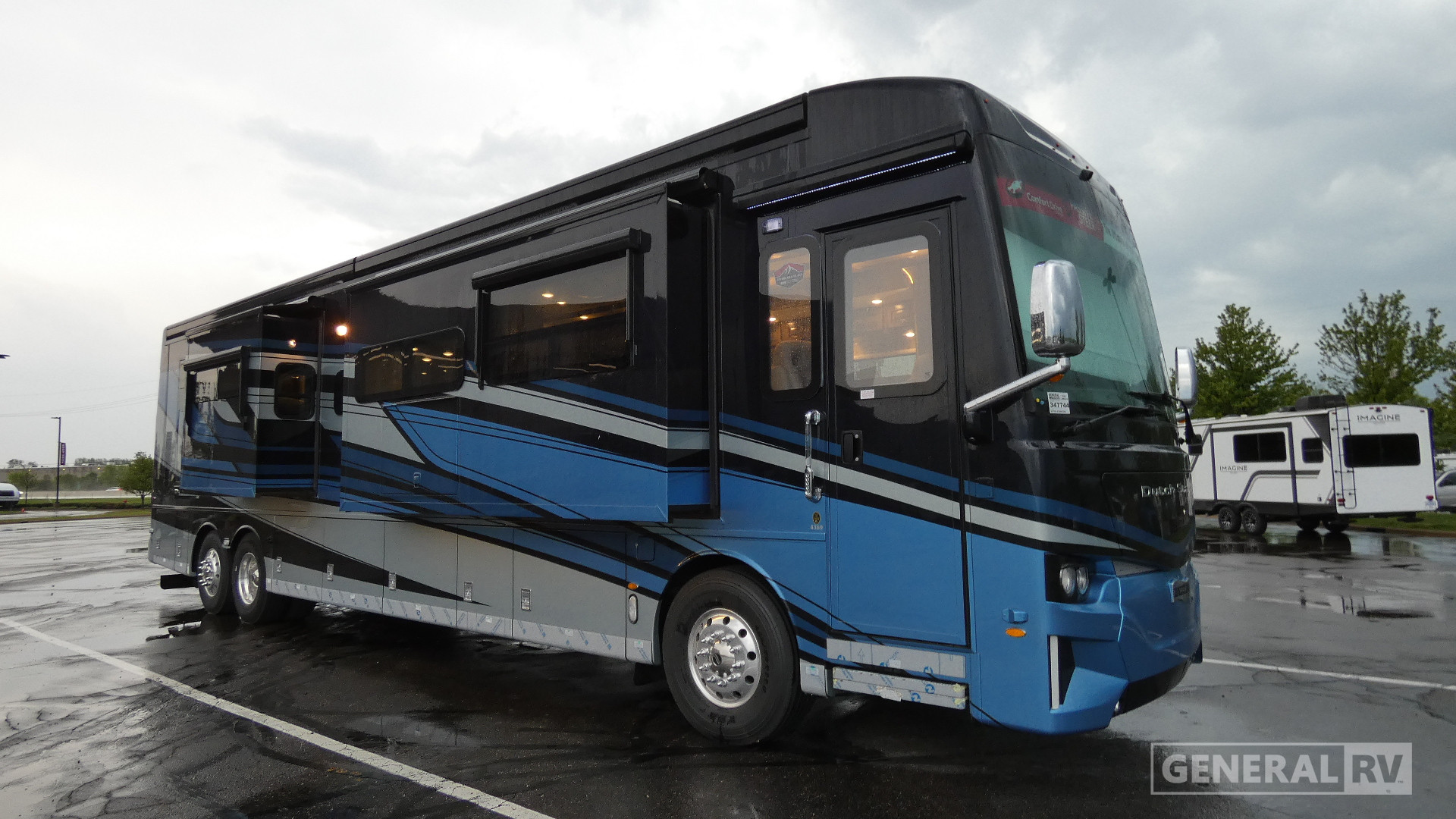 2026 Newmar Dutch Star 4369 for Sale in WIXOM, MI