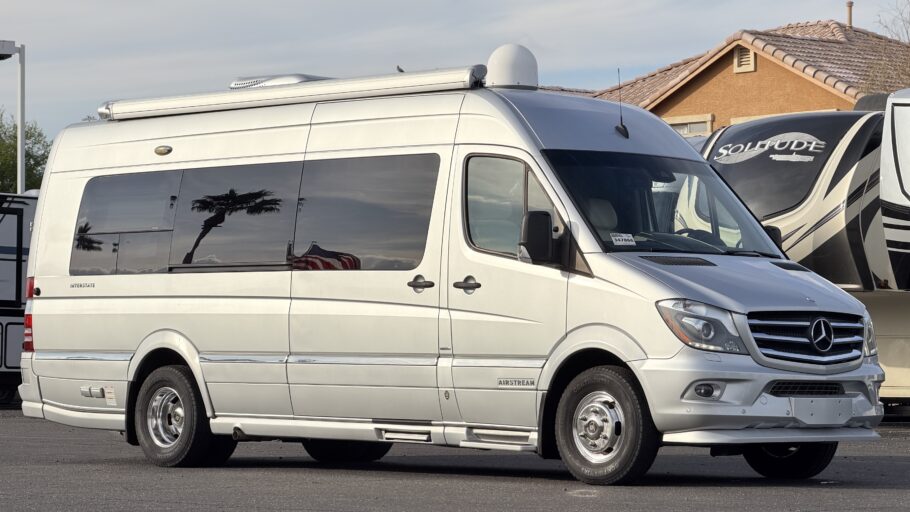 2016 AIRSTREAM Grand Tour EXT Twin