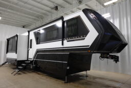 RV Image
