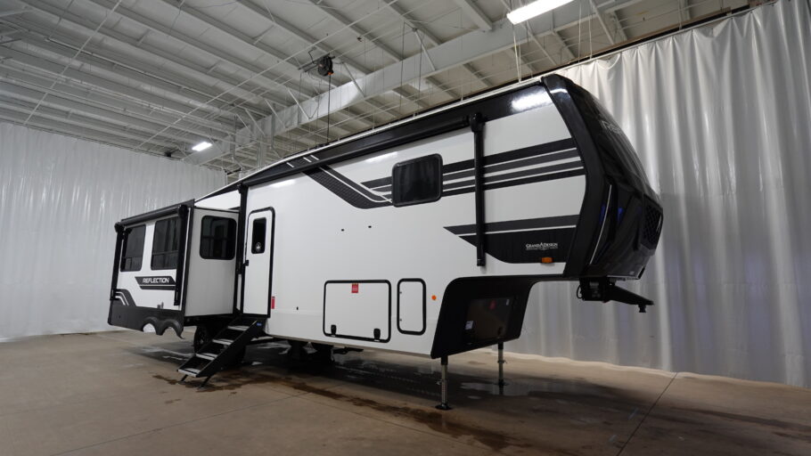 2026 GRAND DESIGN 337RLS